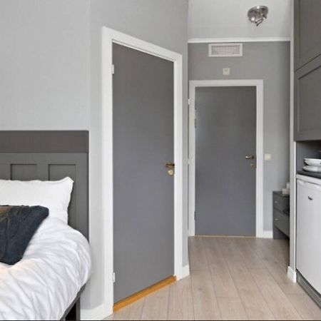 GarderStudio Apt Close To Airportアパートメント エクステリア 写真